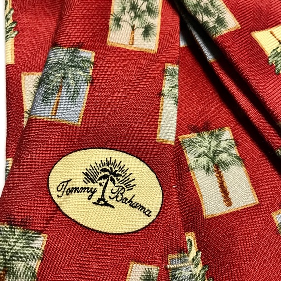 Tommy Bahama 100%  Silk Men’s Tie - Picture 6 of 6